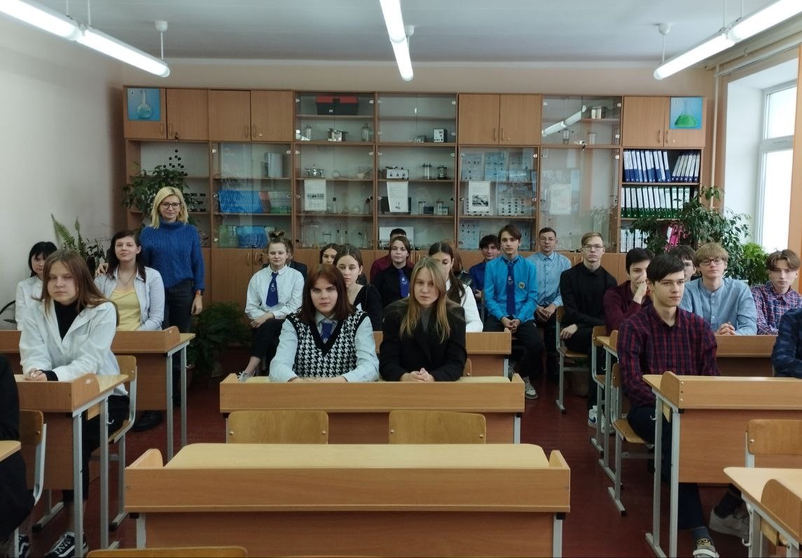 Встреча с учащимися средних школ Сенненского района