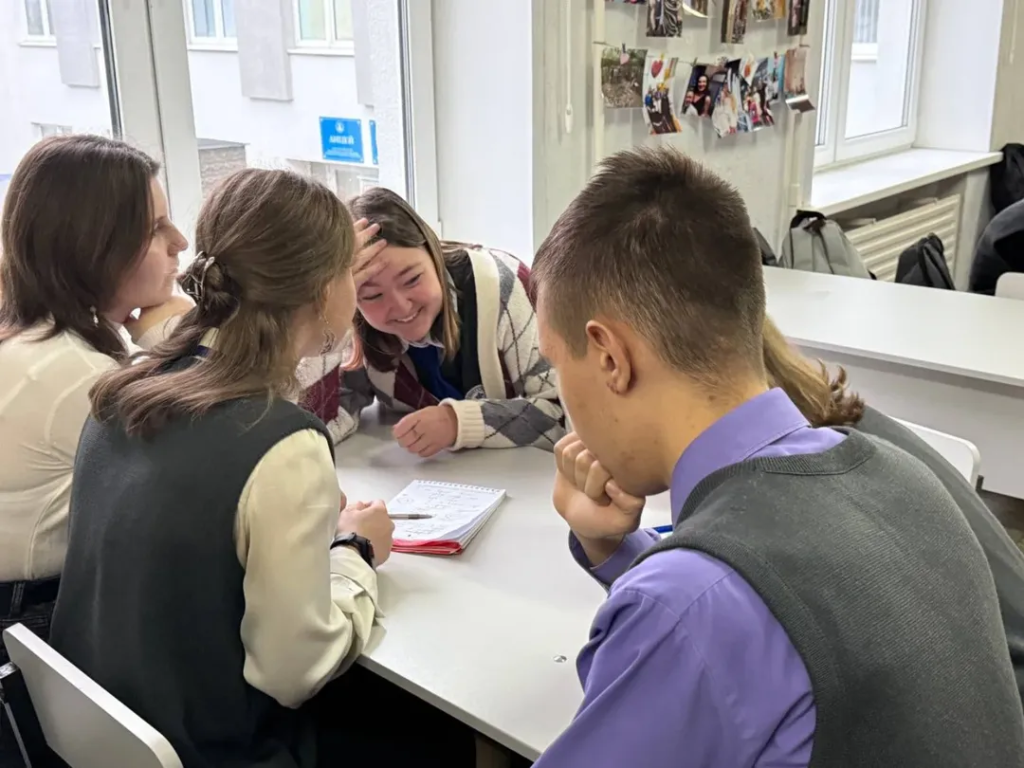 Брейн-ринг Машеровский вектор Осенняя серия_ОкончаниеВ преддверии празднования 115- (6).jpg