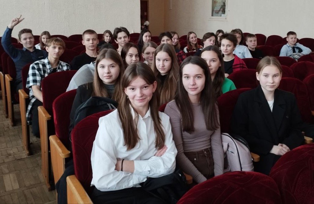 Встреча с учащимися IX классов ГУО «Гимназия имени И.М. Ерашова г. Лепеля»