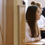 Минобразования пояснило, кто может не сдавать экзамены в школе