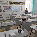 Минобр: больше всего не хватает в школах учителей физики и математики