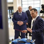 Лукашенко предложил создавать молодежные техноинкубаторы по всей Беларуси