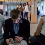 Минобр определил, за что школьники и студенты могут получить денежную премию