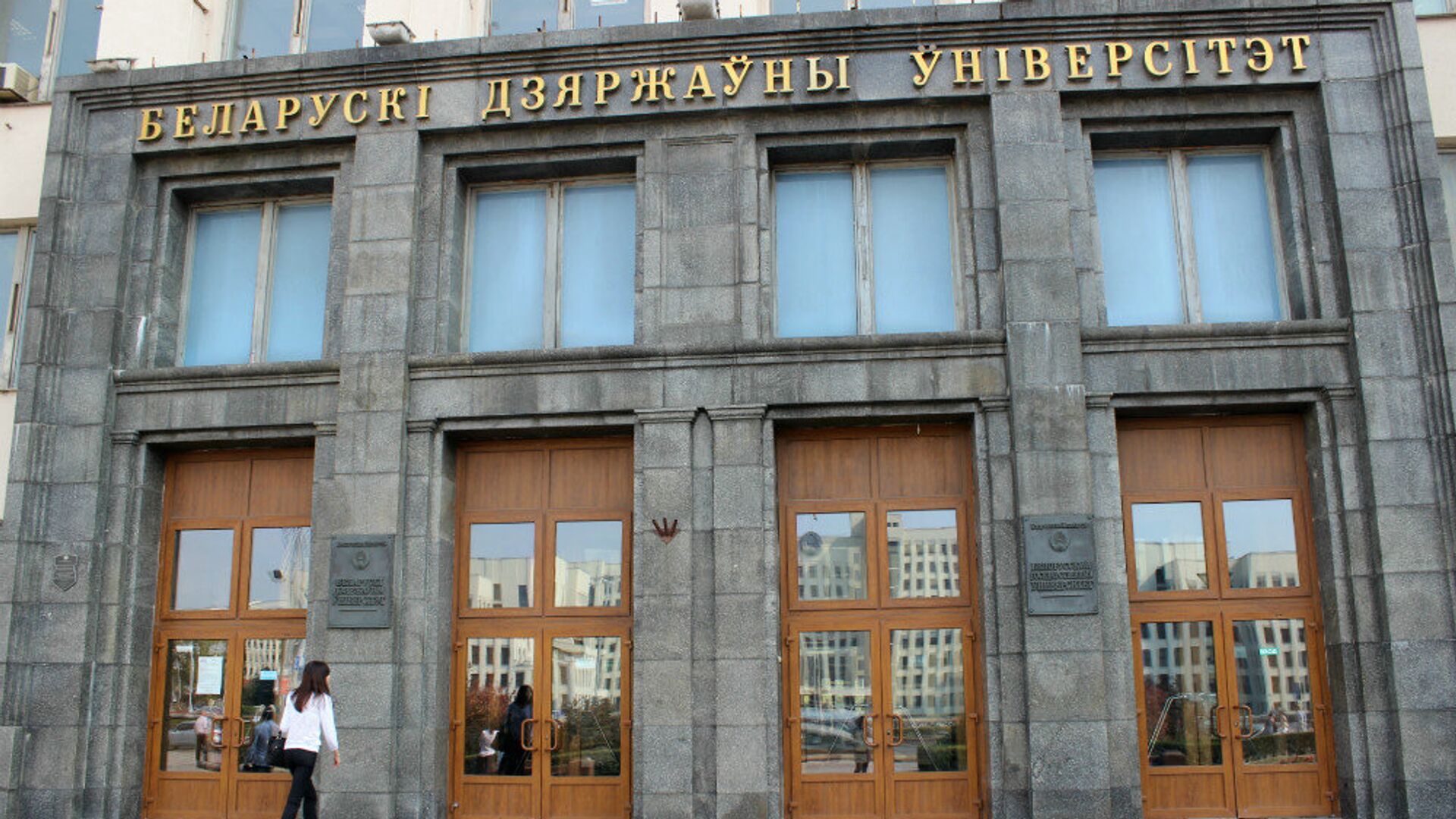 Минобр: без экзаменов поступить в вузы в 2025 году смогут тысячи человек