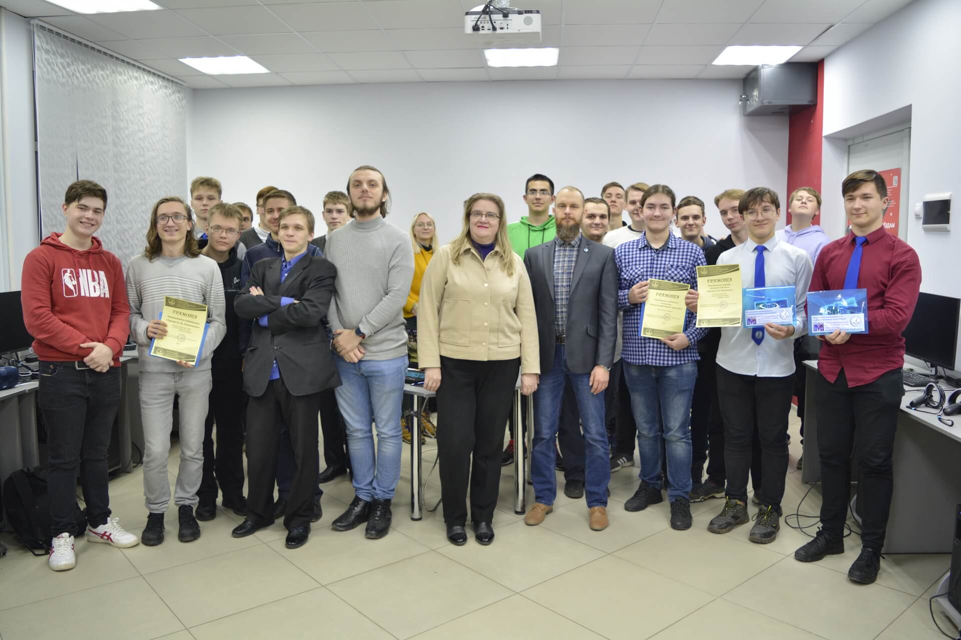 «Турнир В_Не_Реальности» на ФМиИТ