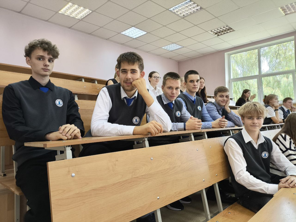 photo_5355204867104307679_y.jpg photo_5355204867104307679_y.jpg