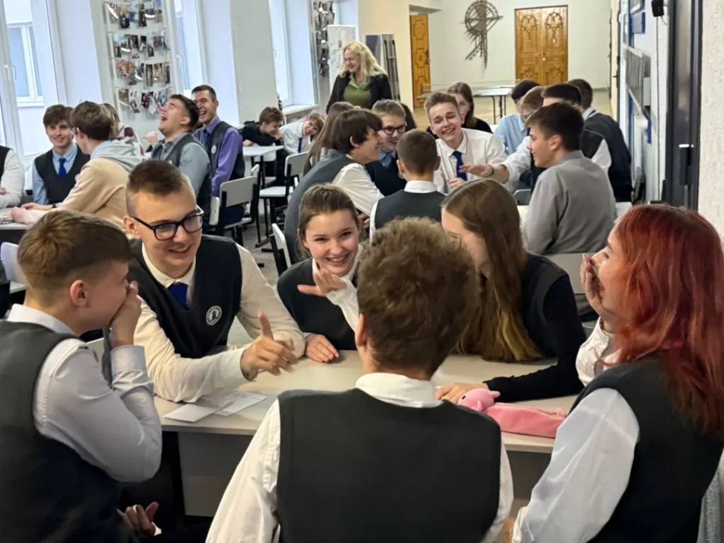 Брейн-ринг Машеровский вектор Осенняя серия_ОкончаниеВ преддверии празднования 115- (5).jpg