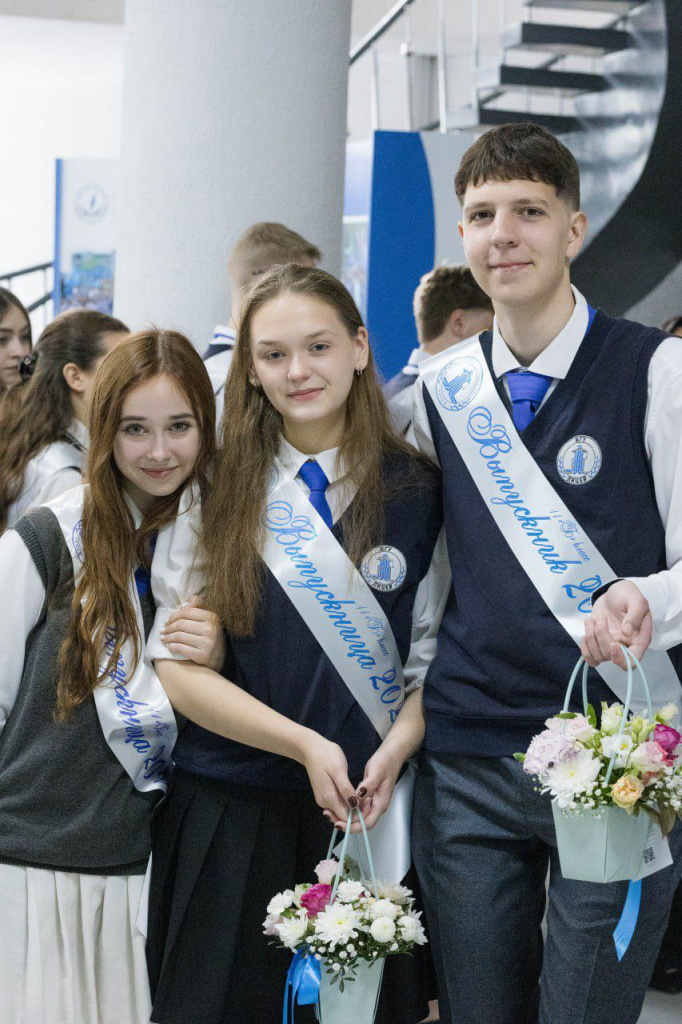 photo_5368651546419654345_y.jpg photo_5368651546419654345_y.jpg