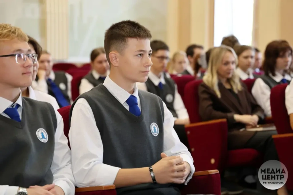 С ректором о самом главномСегодня ректор ВГУ профессор Валентина Васильевна Богатырёва в (3).jpg