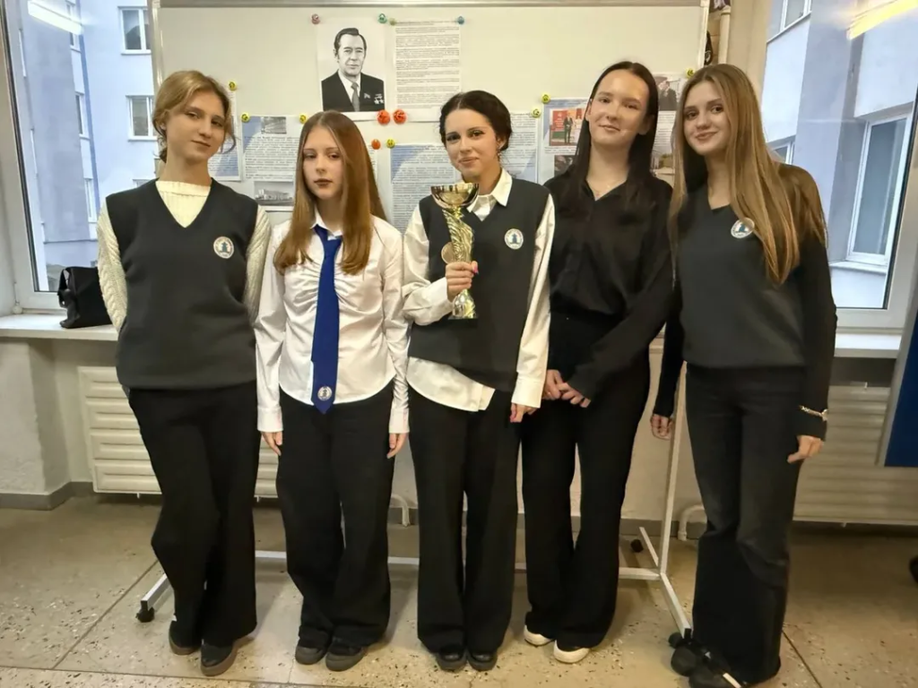 Брейн-ринг Машеровский вектор Осенняя серия_ОкончаниеВ преддверии празднования 115-.jpg