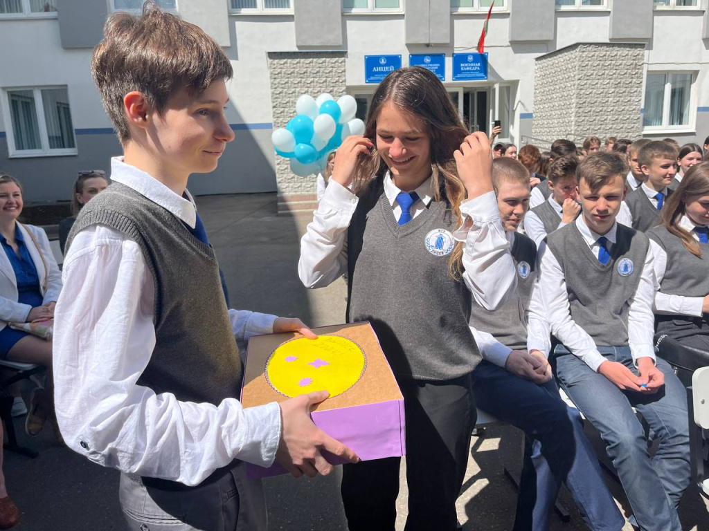 photo_5456625481802696575_y.jpg photo_5456625481802696575_y.jpg