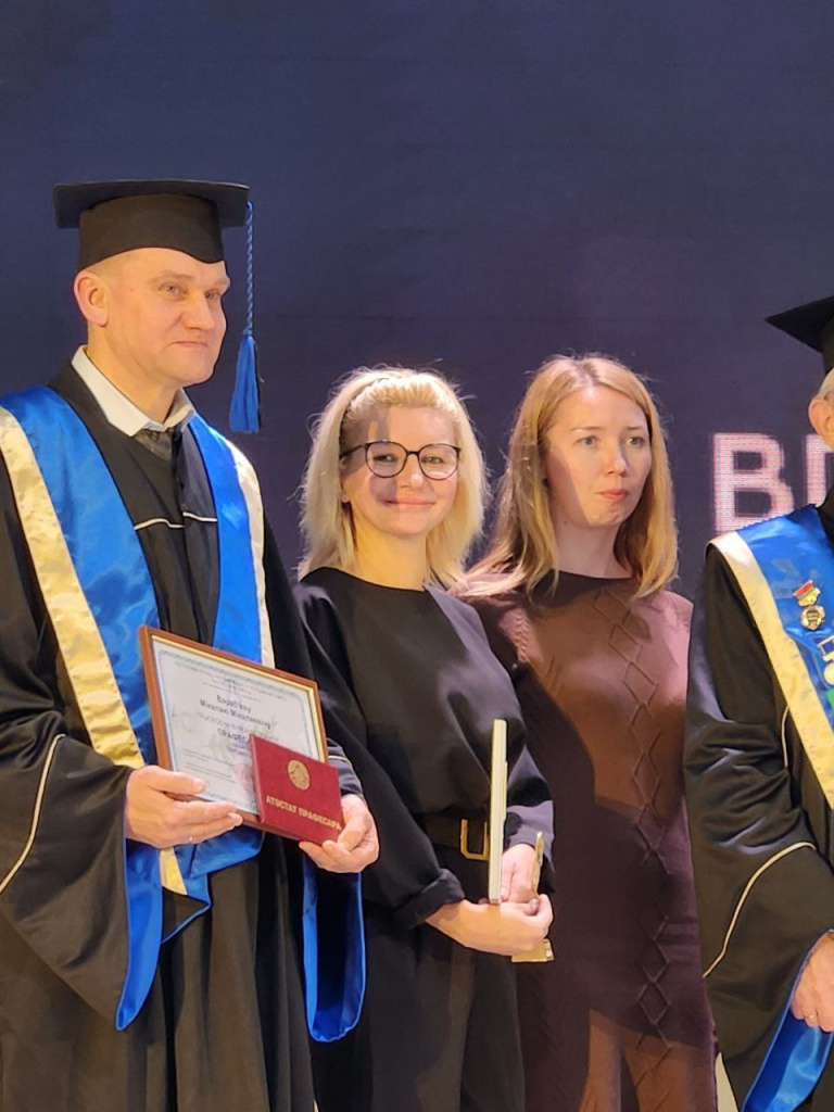 photo_5406997727402905388_y.jpg photo_5406997727402905388_y.jpg