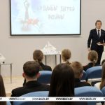 Премьер-министр Беларуси Роман Головченко на уроке памяти в Красном Береге рассказал, почему дело о геноциде было возбуждено в наши дни