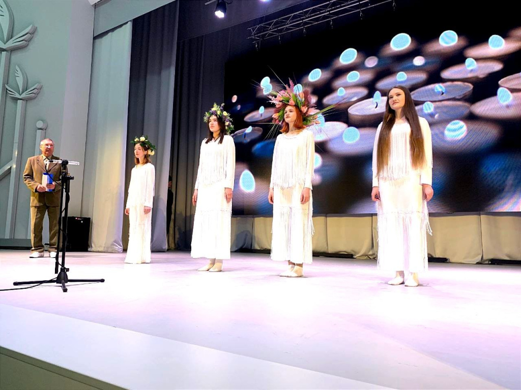 photo_5400282825208483553_y.jpg photo_5400282825208483553_y.jpg