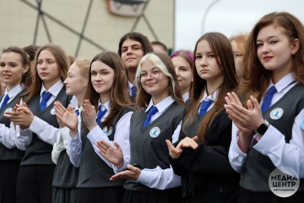 Первый звонок 2025-2026Вот и начался новый учебный год который с огромным нетерпение (21).jpg