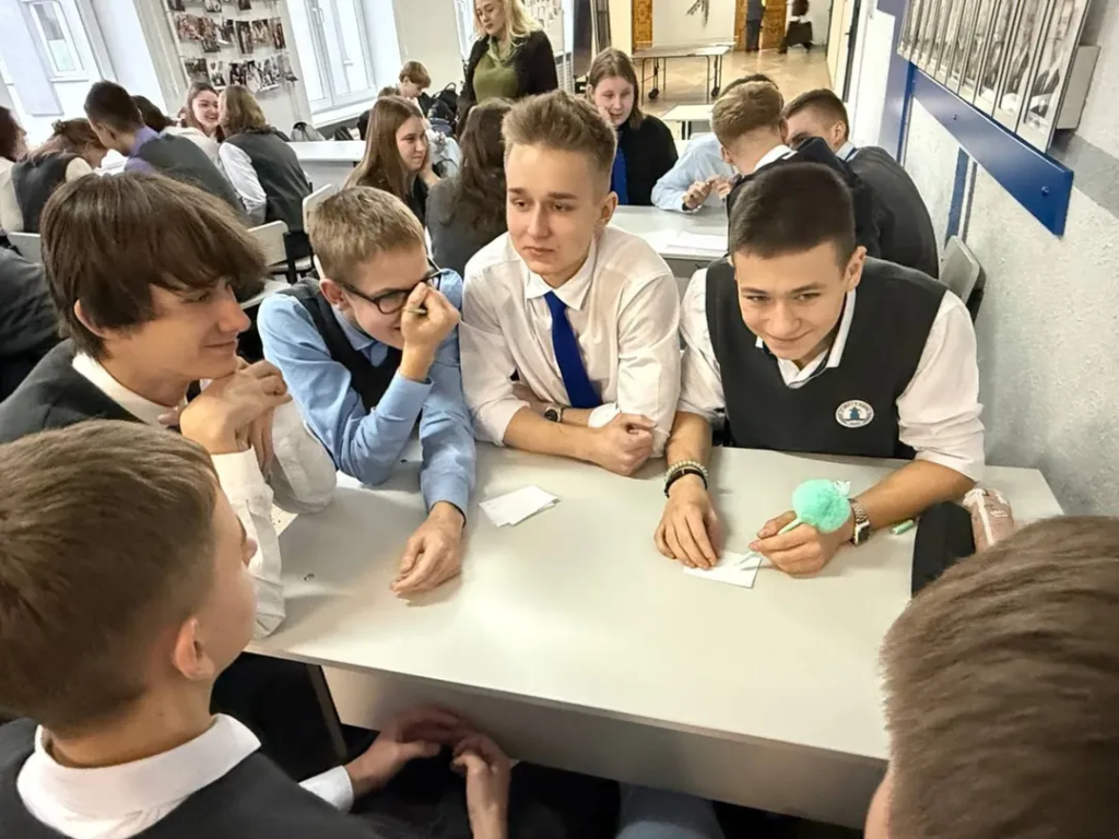 Брейн-ринг Машеровский вектор Осенняя серия_ОкончаниеВ преддверии празднования 115- (10).jpg