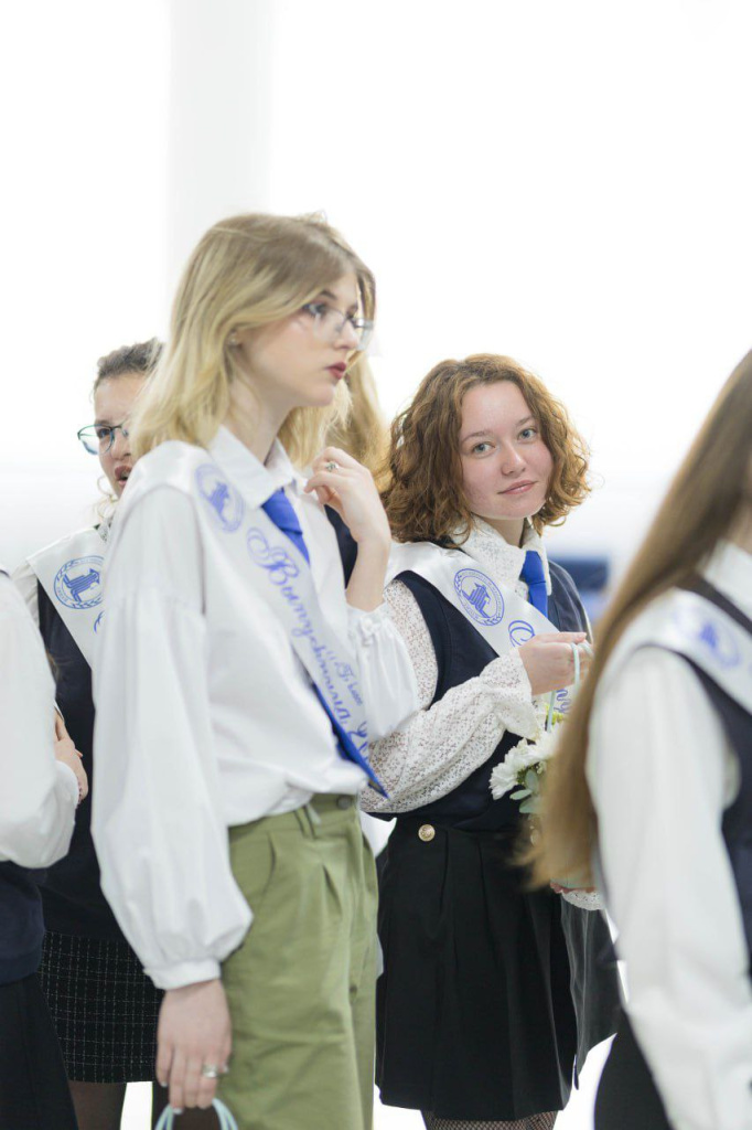 photo_5368651546419654344_y.jpg photo_5368651546419654344_y.jpg