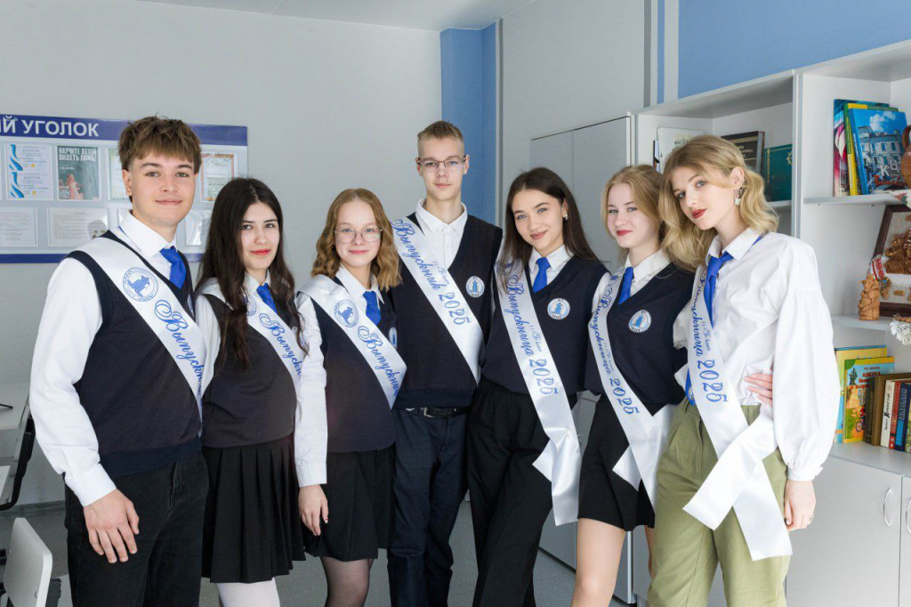 photo_5368651546419654347_y.jpg photo_5368651546419654347_y.jpg