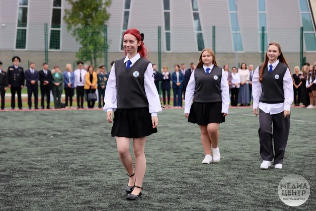 Первый звонок 2025-2026Вот и начался новый учебный год который с огромным нетерпение (31).jpg