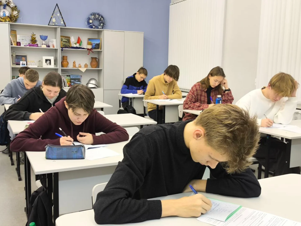 1767601438453.jpg 1767601438453.jpg