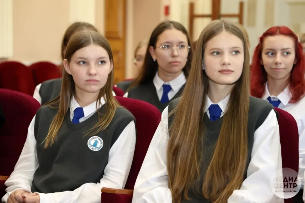 С ректором о самом главномСегодня ректор ВГУ профессор Валентина Васильевна Богатырёва в (18).jpg